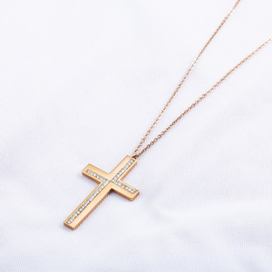 สร้อยคอจี้รูปกางเขนสแตนเลสสตีลสีโรสโกลด์ประดับเพชรแบบฝัง  สำหรับทุกเพศ  เครื่องประดับแฟชั่น ของขวัญ - Product Image 5