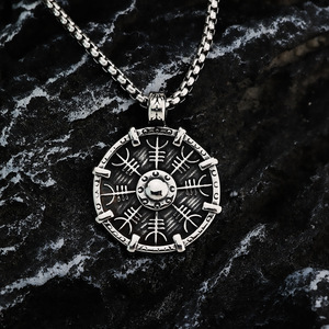 Collar con Colgante de Escudo Vikingo Nórdico para Hombre, de Acero Inoxidable, con Diseño de Brújula de un Solo Lado, Joyería de Moda, Regalo - Product Image 2