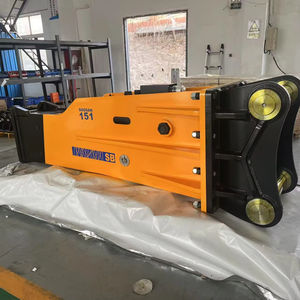 El cuerpo principal del interruptor tipo caja SOOSAN SB151 viene con cinceles de características estándar, caja de herramientas de cilindro de nitrógeno para mangueras, garantía de un año - Product Image 1