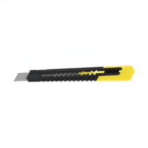 Cutter Sm9 Utility Knife With Retractable Blade For Precision Cutting Tasks - Product Image 2