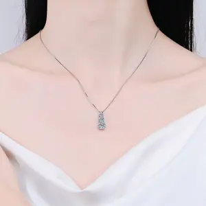 925 Silver Plated PT950 Gold Pendant Necklace With Moissanite Diamond Charm Collarbone Chain Direct Manufacturer Spot Wholesale