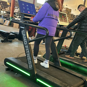 Equipo de gimnasio con rodamiento de carga doble, Monitor de <span class=keywords><strong>teléfono</strong></span> con espejo, cinta de correr, precio comercial, máquina de escalada automática - Product Image 1