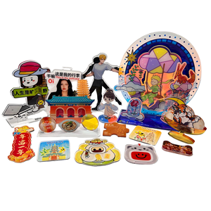 Crayon Shin-Chan soporte acrílico columpio creativo lindo Ins decoración de dibujos animados para escritorio Regalo De estudiante suministros promocionales para fiestas - Product Image 1