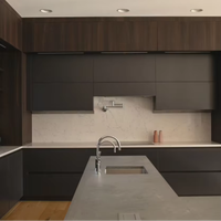 En gros, Meuble de cuisine modulaire en bois massif au design de luxe, avec charnière, glissière de tiroir, robinet d'évier et panier de tiroir pour appartements