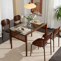 Table en verre trempé avec décoration en rotin et chaise rembourrée, ensemble de table à manger en vente flash