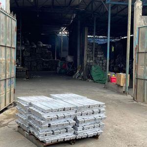 Lingote de Aluminio Industrial Premium, Material Metálico de Aluminio de Alta Calidad para Maquinaria de Construcción y Uso Industrial - Product Image 5