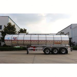 Semi-remorque citerne à huile CSC 6x4 pour le transport de GPL et de marchandises dangereuses, camion-citerne à carburant avec une capacité de plus de 30000 L et un moteur de 251-350 ch - Product Image 6