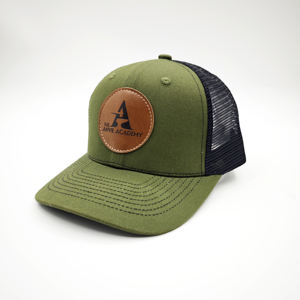 Gorra Trucker Richardson 112 OEM al por mayor, deportiva de verano, transpirable, de malla, con visera curva de algodón, parche de cuero y etiqueta plegada. - Product Image 1