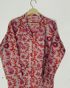 Ensemble de pyjama élégant et léger en coton pour l'été, imprimé à la main, pour femmes, prix de gros - Product Image 4