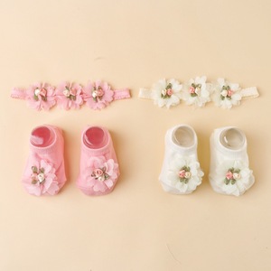 Set 2 Pcs Kaus Kaki dan Bando Anti Selip Motif Bunga untuk Anak Perempuan, Bahan Spandex/Katun Lembut Ramah Kulit, Aksesoris Rambut Bayi untuk Usia 0-3 Tahun - Product Image 3
