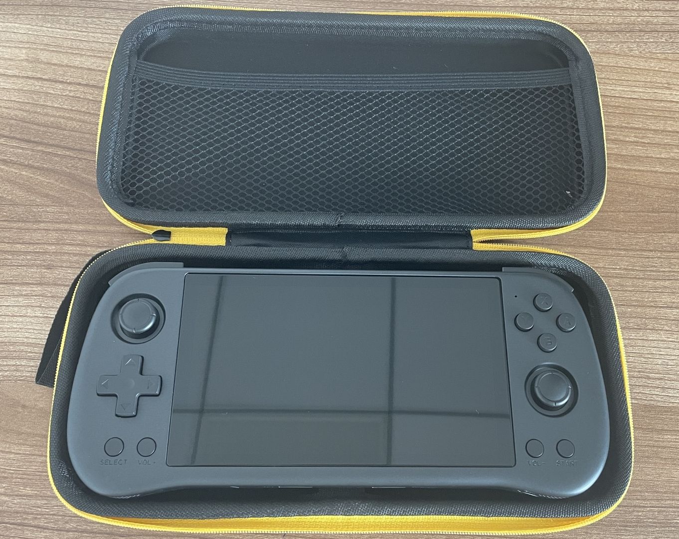 Powkiddy X55 Handheld Retro Game Console - 5.5" IPS Screen With 20,000 Built-in Games & 128GB Storage