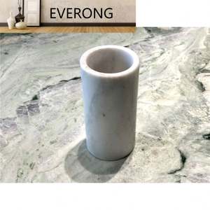 Decoración de mármol 4 piezas conjunto de marca de lujo regalo <span class=keywords><strong>comprar</strong></span> juegos de baño con botella de loción jabonera taza de diente productos de mármol blanco - Product Image 5