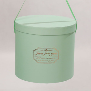 กล่องของขวัญวาเลนไทน์แบบพกพา รุ่นใหม่ล่าสุด กล่องดอกไม้ทรงกระบอกพร้อมหูหิ้ว - Product Image 6