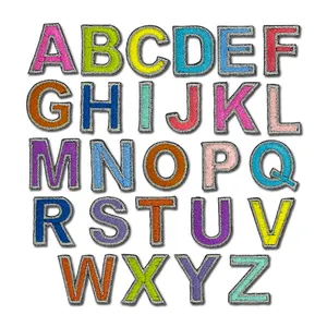 26 küçük renkli İngilizce alfabe nakış demir on mektup yamalar