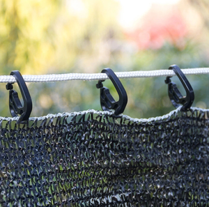 100 clips robustes <span class=keywords><strong>pour</strong></span> filet d'ombrage, crochets en plastique noir <span class=keywords><strong>pour</strong></span> bâche de <span class=keywords><strong>jardin</strong></span>, <span class=keywords><strong>pour</strong></span> suspendre et fixer des tentures d'ombrage extérieures et des toiles de jardinage - Product Image 4