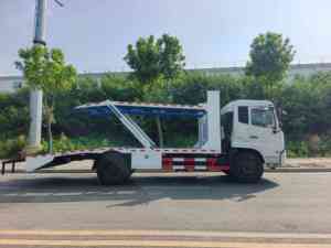 Camion de transport de voitures à double étage Dongfeng 4x2, capacité de 4 voitures par trajet, pour le transport de véhicules et le sauvetage routier - Product Image 4