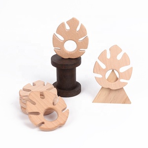 <span class=keywords><strong>Mordedor</strong></span> sensorial para bebé, <span class=keywords><strong>mordedor</strong></span> de madera de haya <span class=keywords><strong>Natural</strong></span> personalizado con forma de hoja, juguetes sensoriales para bebé, venta al por mayor - Product Image 2