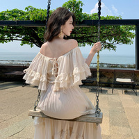 Robe longue vintage française ethnique à épaules dénudées avec dentelle et volants, style bohème, taille naturelle, pour vacances à la plage, tenue romantique pour femme