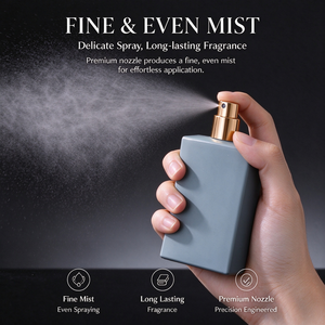Flacon de parfum en verre bleu clair de 50 ml, conteneur rectangulaire plat, bouchon cylindrique doré brillant, emballage en vrac OEM ODM - Product Image 3