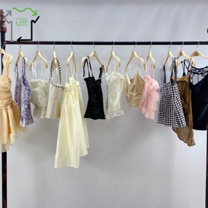 Ukay all'ingrosso di seconda mano bretelle Top Sexy signore Casual morbido usato vestiti balle per le donne - Product Image 2