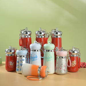 กระติกน้ำเก็บความร้อนสองชั้น ไทเทเนียม ลายม้า ปีนักษัตร พร้อมหูหิ้วแบบเชือก ฝาเกลียว สีแดง ของขวัญสำหรับเล่นกีฬา - Product Image 5