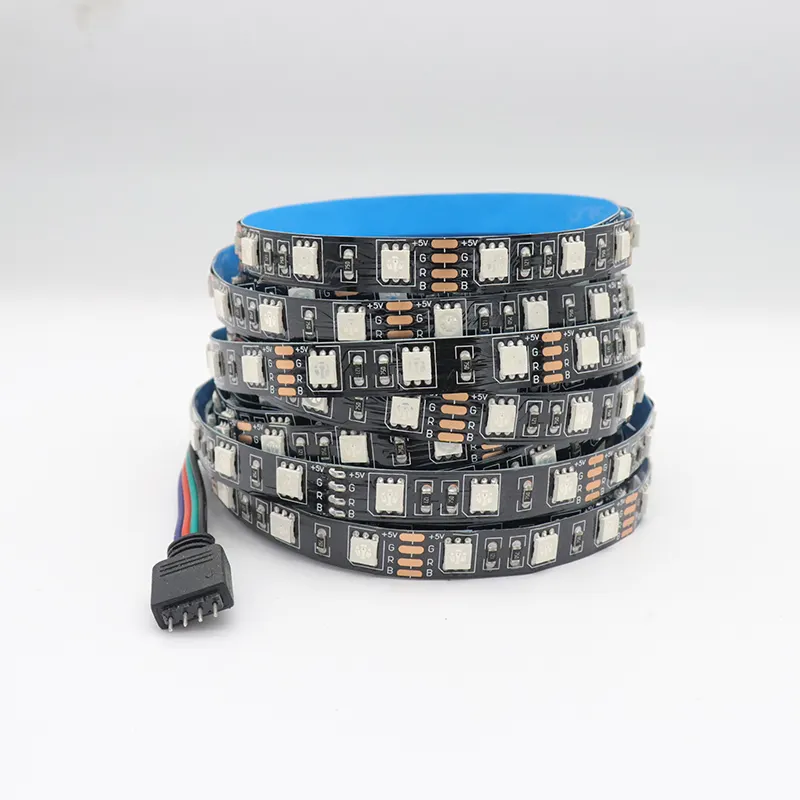 5V 5050 60Leds/m 5m LED Rgb Strip Light peut être connecté à USB et RGB Color Changing LED Light Strip of Battery Box Controller