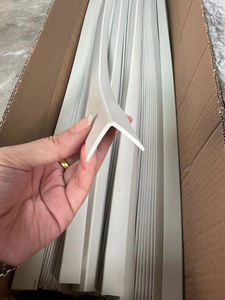 Protecteur de bord d'angle flexible en vinyle PVC imperméable et durable - Product Image 3