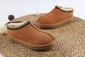 2025 Chất Lượng Cao Phụ Nữ Mới Cổ Điển Mùa Đông Dày Giày Đáy Lớn Bông Độn Ấm Thời Trang Tuyết Khởi Động Với Logo - Product Image 4