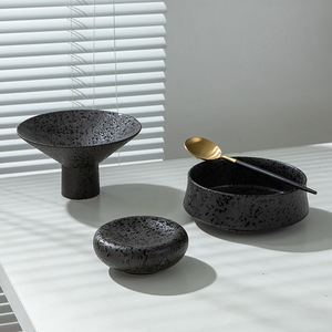 Platos de Cerámica Tailandeses Vintage, Juego de Dos Platos de Porcelana Resistentes a las Manchas, Vajilla Tailandesa Negra - Product Image 2