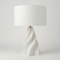 Lámpara de Mesa de Cerámica Posmoderna, Creativa, con Pantalla de Cristal en Forma de Hoja Dorada, Luz Blanca, Eléctrica, para Uso Doméstico