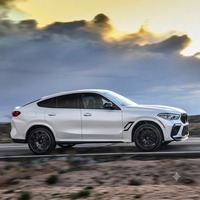 Kit carrosserie style X6M F96 pour BMW X6 (G06) 2020-2023 : pare-chocs avant et arrière, jupes latérales, extensions d'ailes, calandre et diffuseur