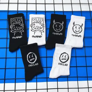 New Style Hot Sale Fashion Funny Anime Cartoon Hip-hop Skateboard Soft Cotton Popular Couples Cartoon Socks