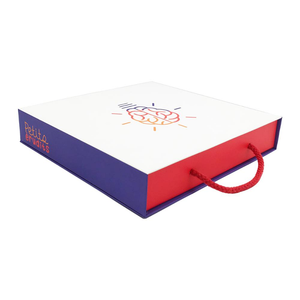 Set di Giochi da Tavolo Personalizzati Premium, Resistenti, con Logo Personalizzato per Intrattenimento e Feste - Product Image 3