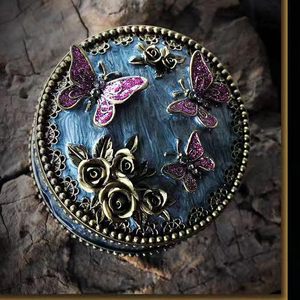 XinZhiRunラウンドバタフライジュエリーボックス-女性用パープルトレジャーケースリングイヤリング収納ウェディングギフトアクセサリーホルダー - Product Image 6