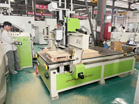Routeur CNC à 3 axes pour le bois avec 2 broches et 4 stations pour la sculpture, la gravure et le fraisage de sièges de chaise en bois