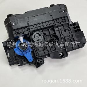 แผงควบคุมเครื่องปรับอากาศ Com Yf 1086 สำหรับรถยนต์นิสสัน ทีด้า ปี 2011-2015 อะไหล่ทดแทน - Product Image 4