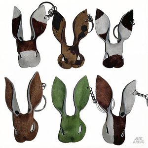 Porte-clés K2y fait main en fausse fourrure, masque de lapin tridimensionnel, pendentif lapin maléfique - Product Image 2