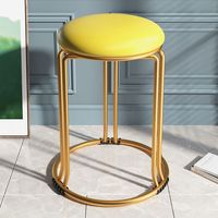 Chaises nordiques maison empilable stockage doux confortable salon magasin de vêtements Salon de beauté salle à manger tabouret rond