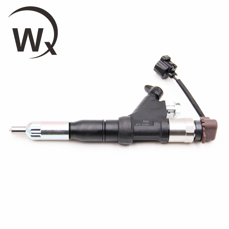 High Quality Diesel Fuel Common Rail Injector 095000-7160 For MAZDA