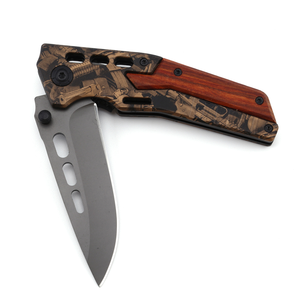 Bochen شفرة التيتانيوم المغلفة قابلة للطي مقبض خشبي سكاكين كامو مقبض من ألياف الكربون سكين جيب التخييم الصيد التكتيكي - Product Image 5