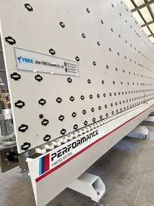 หุ่นยนต์ปิดขอบกระจกลามิเนตความแม่นยำสูง YBKE CE พร้อมมอเตอร์ PLC CNC โครงสร้างส่วนประกอบ 3 ระดับ สำหรับกระจกฉนวน - Product Image 3