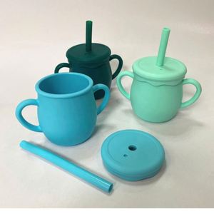 Gobelet d'alimentation classique pour bébé de 200 ml en silicone 2-en-1 avec couvercle et paille pour tout-petits de 1 à 3 ans - Product Image 1