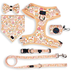 Lot de harnais de luxe pour chien Puppuccino Harnais réglable pour animaux de compagnie Kawaii Coffee avec laisse, collier, nœud papillon, bandana et porte-sac à <span class=keywords><strong>caca</strong></span> - Product Image 1