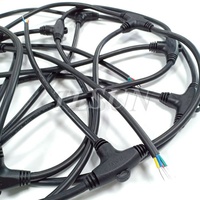 Câble de lampe à LED Connecteur étanche extérieur en forme de T à 4 canaux, câblage 4X18AWG