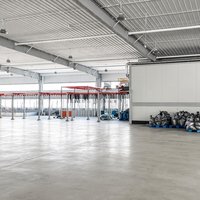 Ligne de revêtement électrostatique en poudre Litone semi-automatique avec cabine de récupération et four pour panneaux en tôle CE