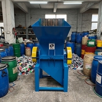 Broyeur de conteneurs en plastique, déchiqueteuse industrielle personnalisée pour fûts, seaux et conteneurs