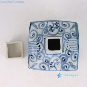 Tarro con tapa cuadrada de porcelana con motivo de flores pintadas a mano de Jingdezhen Folks de 2017 - Product Image 5