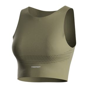 Ensemble de yoga personnalisé pour femmes, haut sans manches et leggings, tenue deux pièces pour l'entraînement et la course à pied - Product Image 3