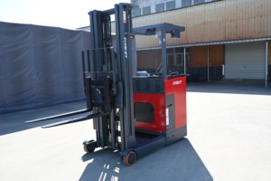 Premium EVERLIFT Reach Truck 1.5 T 2 T 2.5T Reach Stacker Chariot élévateur à fourche Empileur à jambes étroites pour entrepôt utilisé en vente Ascenseur 3m - Product Image 4