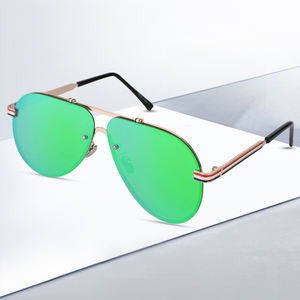 2024新しいサングラスストリートフォトミラー偏光ミラー男性と女性パイロットサングラスカラーフィルム卸売8461 - Product Image 3